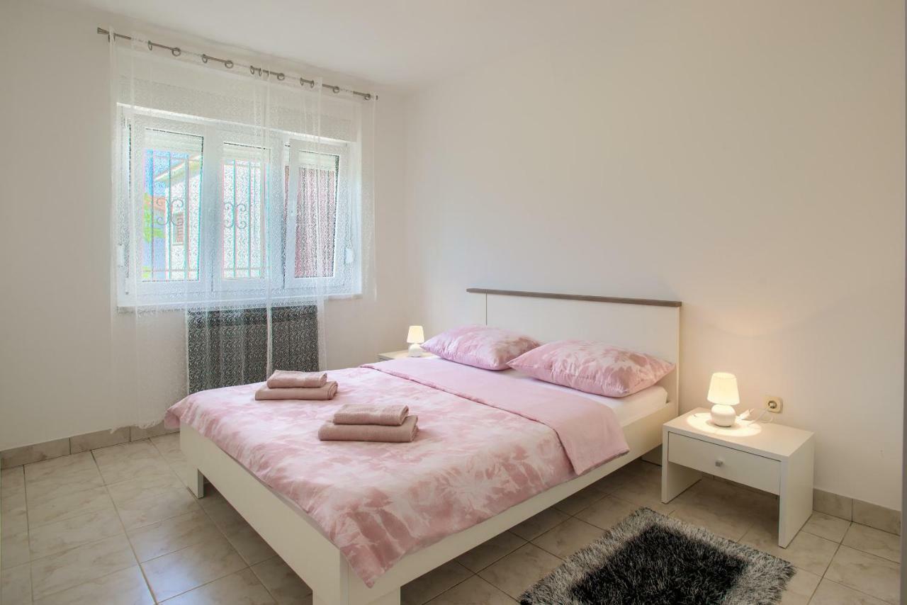 Apartman Paola Pula Exteriér fotografie
