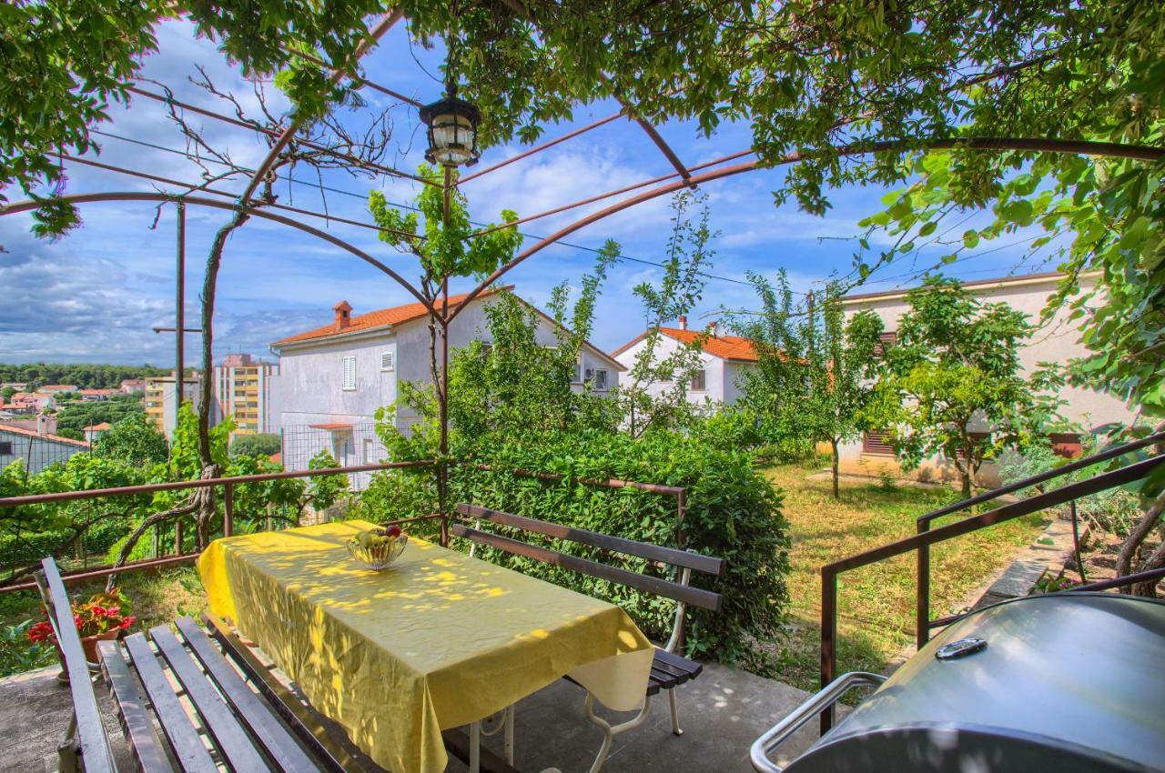 Apartman Paola Pula Exteriér fotografie