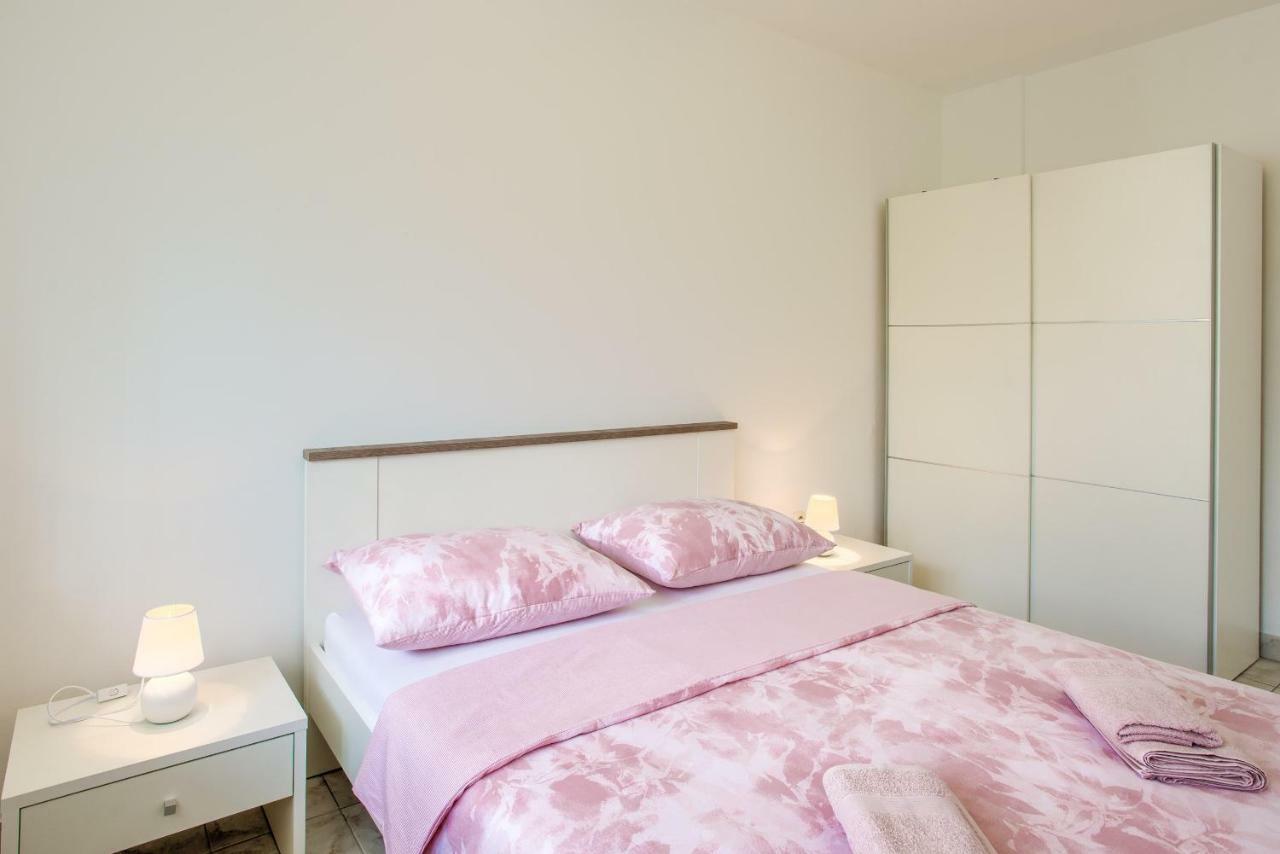 Apartman Paola Pula Exteriér fotografie